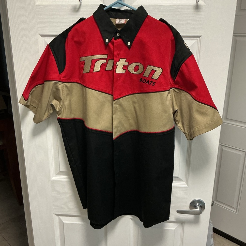 Triton Boats Fishing Team Button Down Shirt Embroidered Mens Size L